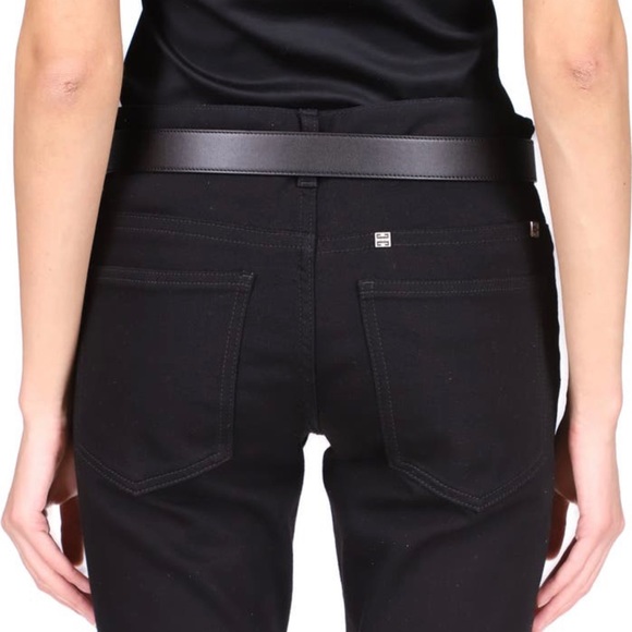 ✨ Givenchy G-Chain Buckle Belt – Made in Italy – With Box – Perfect Gift ✨ - Picture 5 of 11